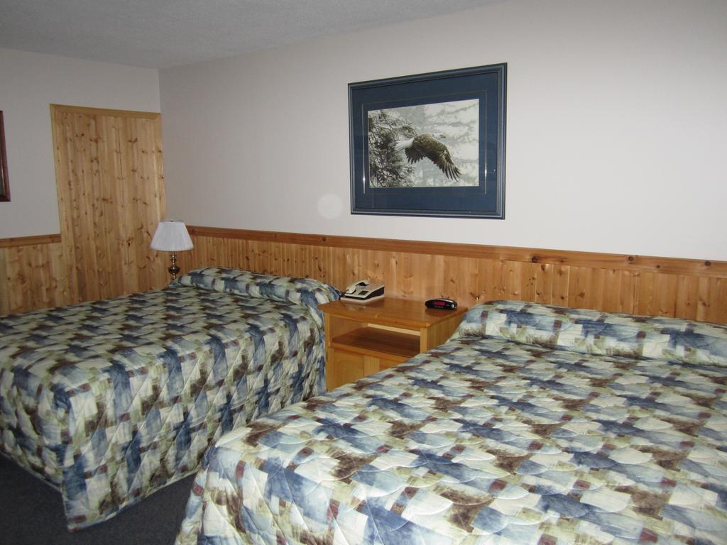 ويليامز ليك Lakeside Motel المظهر الخارجي الصورة