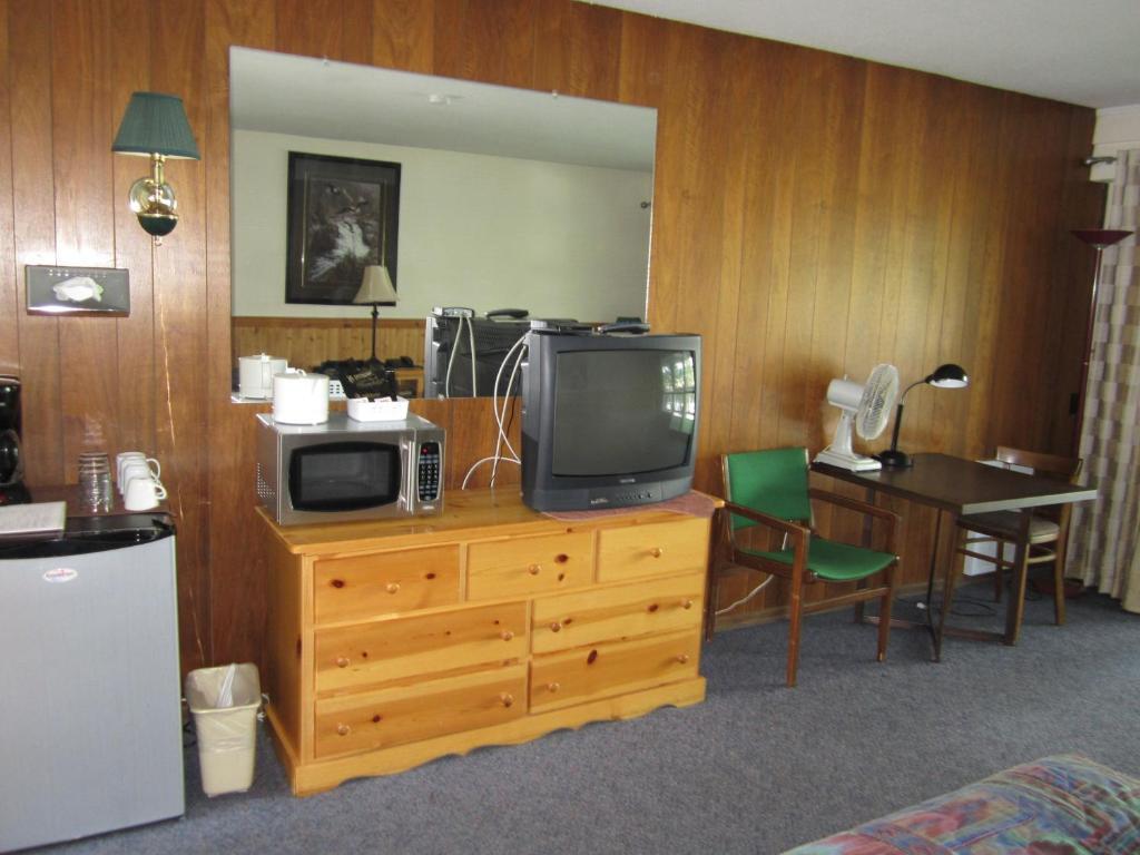 ويليامز ليك Lakeside Motel المظهر الخارجي الصورة