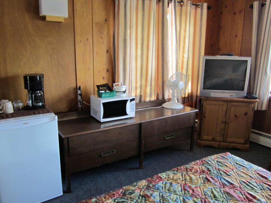 ويليامز ليك Lakeside Motel المظهر الخارجي الصورة
