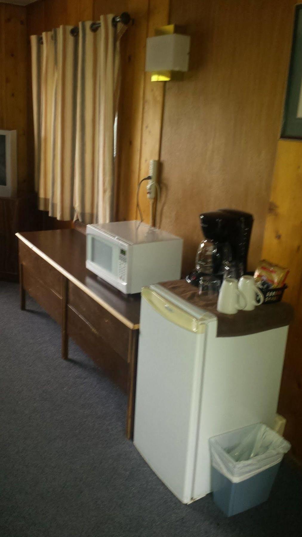 ويليامز ليك Lakeside Motel المظهر الخارجي الصورة