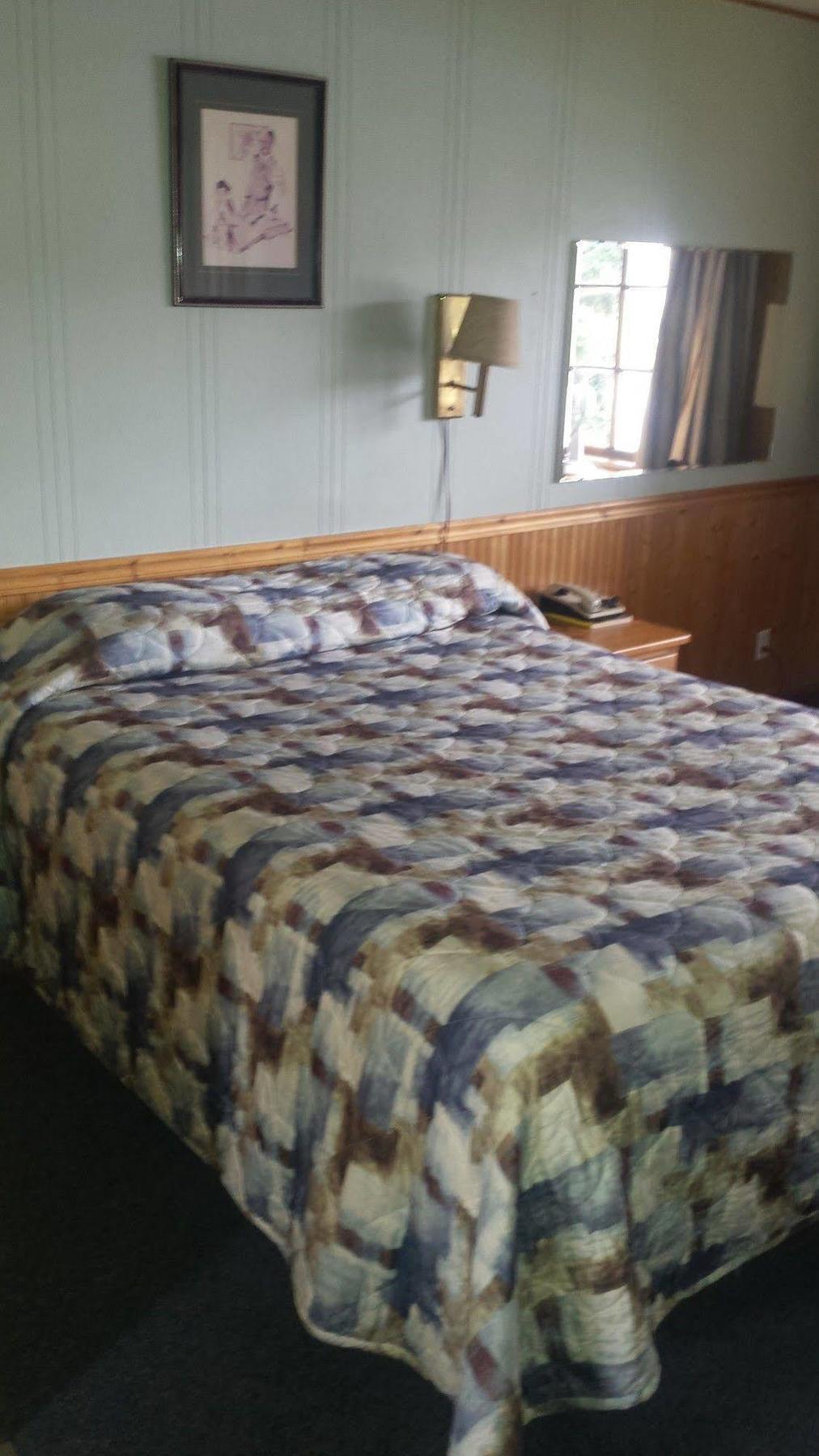 ويليامز ليك Lakeside Motel المظهر الخارجي الصورة