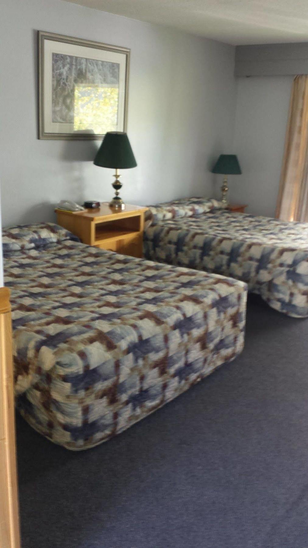 ويليامز ليك Lakeside Motel المظهر الخارجي الصورة